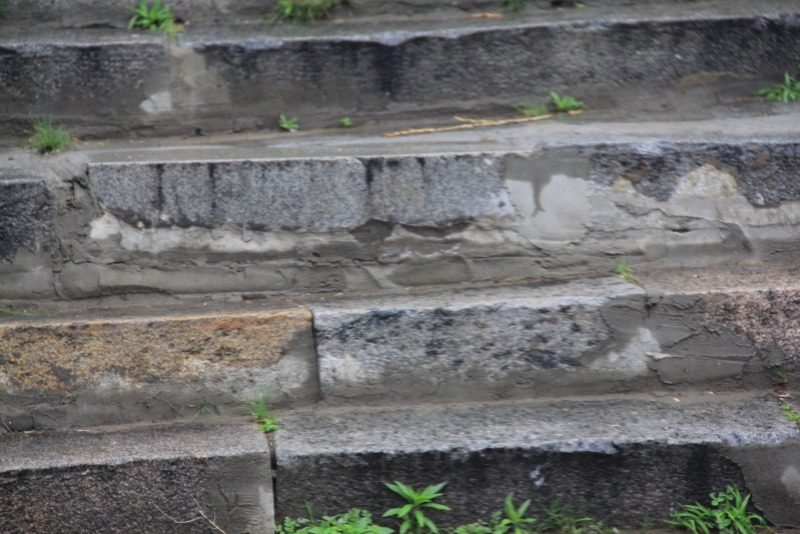 Завершен не очень старательный ремонт Набережной Космонавтов