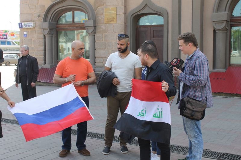 Студенты из Ирака вышли на акцию протеста против ИГИЛ