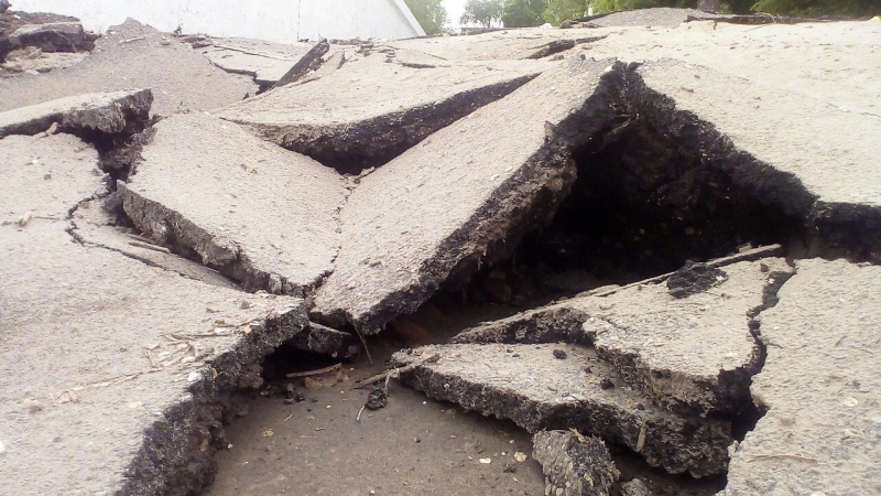 Набережная Космонавтов после ливня приобрела виды Апокалипсиса