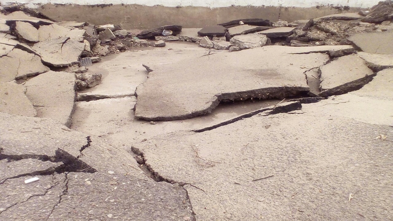 Набережная Космонавтов после ливня приобрела виды Апокалипсиса