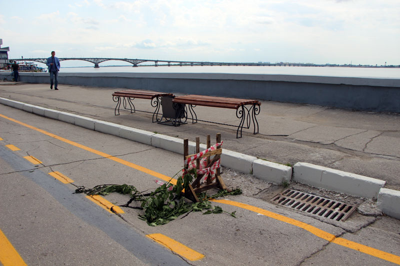 Велодорожка на Набережной Космонавтов начала проваливаться