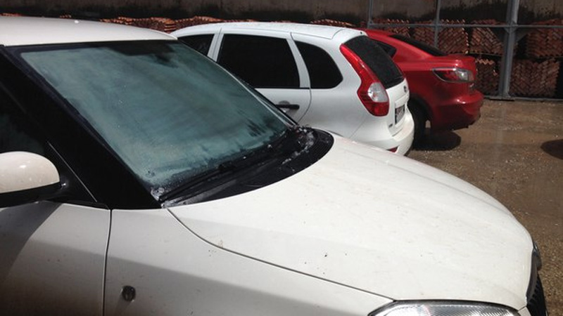 В Энгельсе выпал крупный град