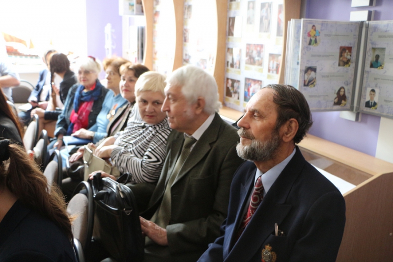 Сараев: Молодежи сложно удержаться от западных идеалов