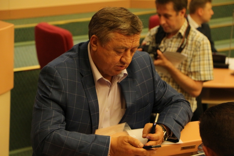 Валерий Сараев гарантировал качественный ремонт дорог Саратова