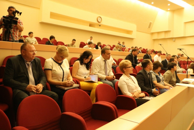 Валерий Сараев гарантировал качественный ремонт дорог Саратова