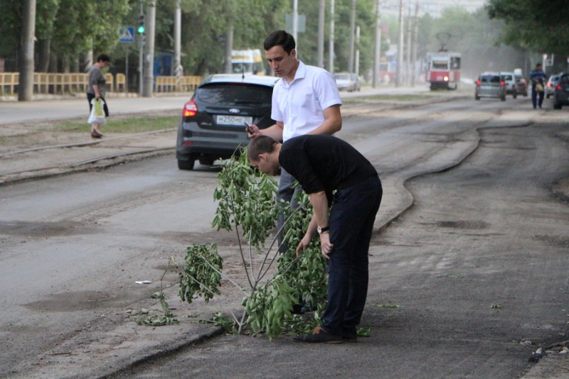 Огородная ремонт. Садово-огородный инвентарь. Товары для сада и огорода. Огородная ремонт. Прорыв воды вверх.