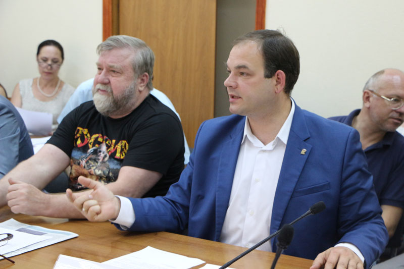 Депутаты гордумы не верят в способность мэрии найти выход из электрокризиса