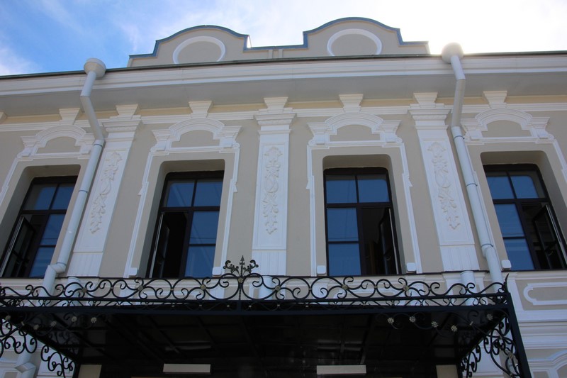 В Энгельсе открыли картинную галерею