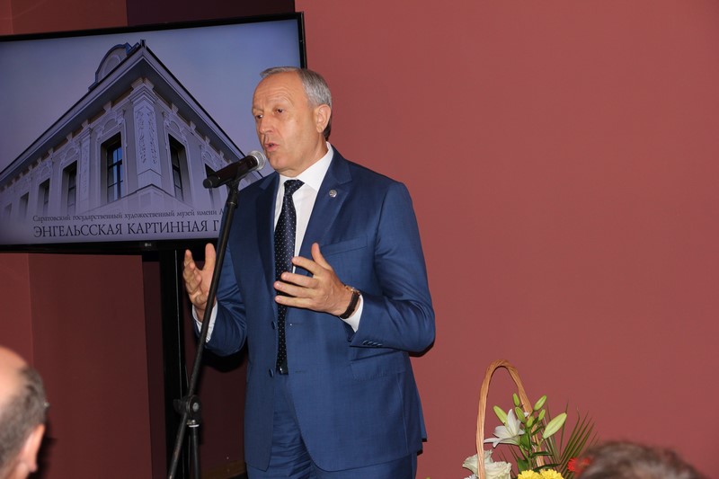 В Энгельсе открыли картинную галерею