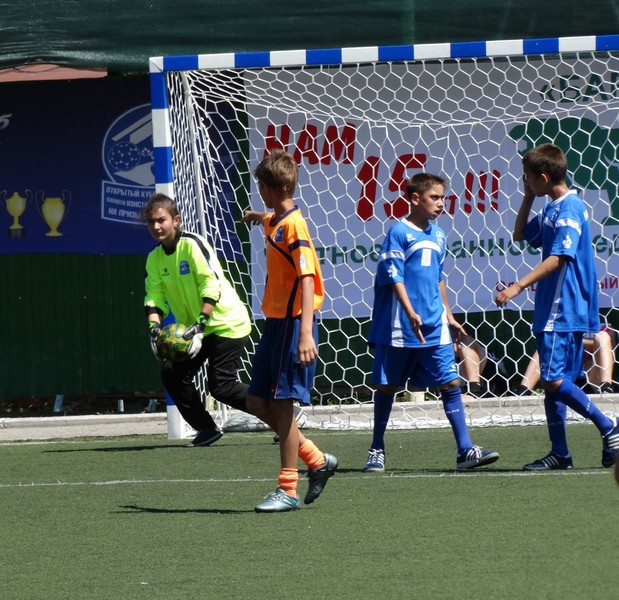 В Хвалынске прошел мини-футбольный Мемориал Константина Еременко