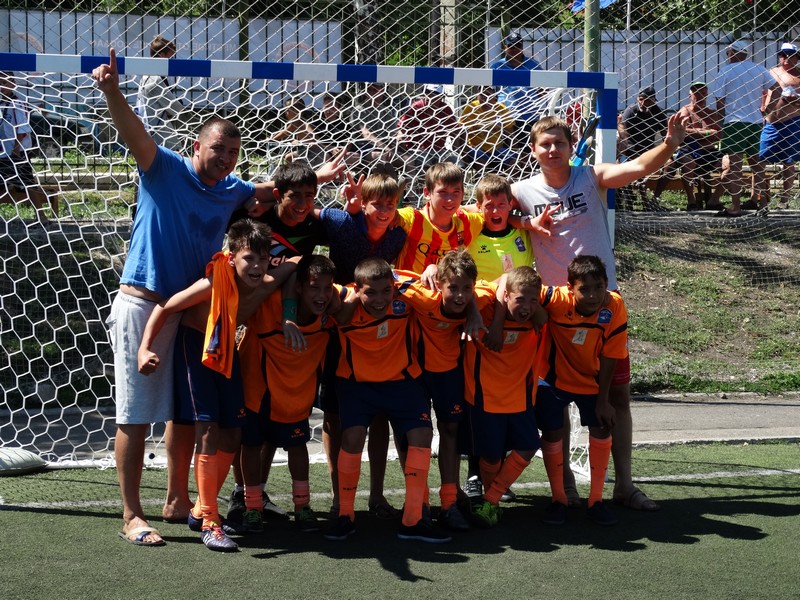 В Хвалынске прошел мини-футбольный Мемориал Константина Еременко