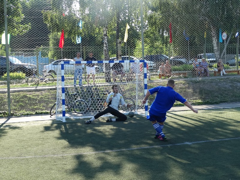 В Хвалынске прошел мини-футбольный Мемориал Константина Еременко