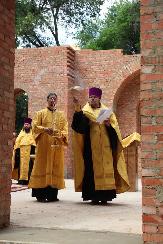 На Ильинской площади совершен чин основания нового храма