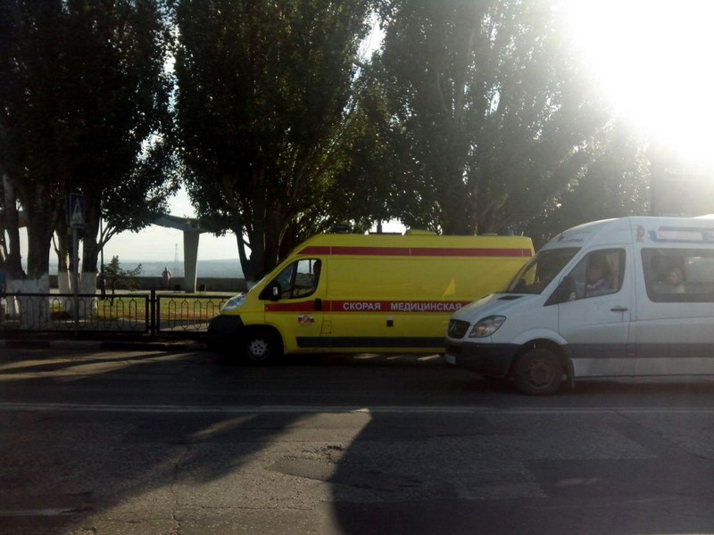 Рядом с акцией МГЕР у аэропорта таксист сбил пешехода