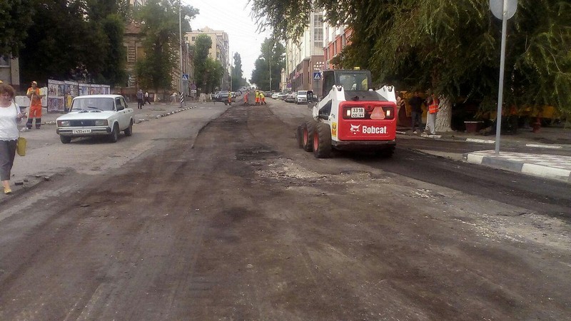 Губернатору рассказали, как отремонтируют улицу Радищева