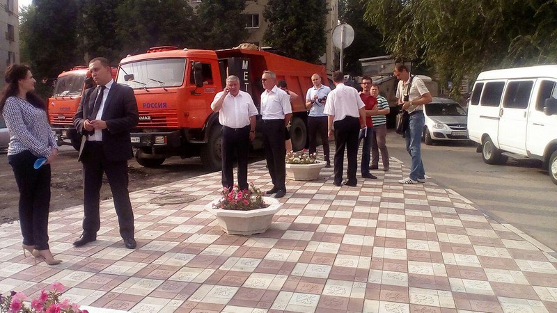 Губернатору рассказали, как отремонтируют улицу Радищева