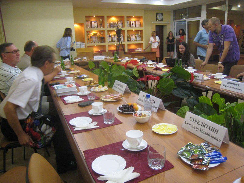 Семенец укрылся в реабилитационном центре для написания книги воспоминаний