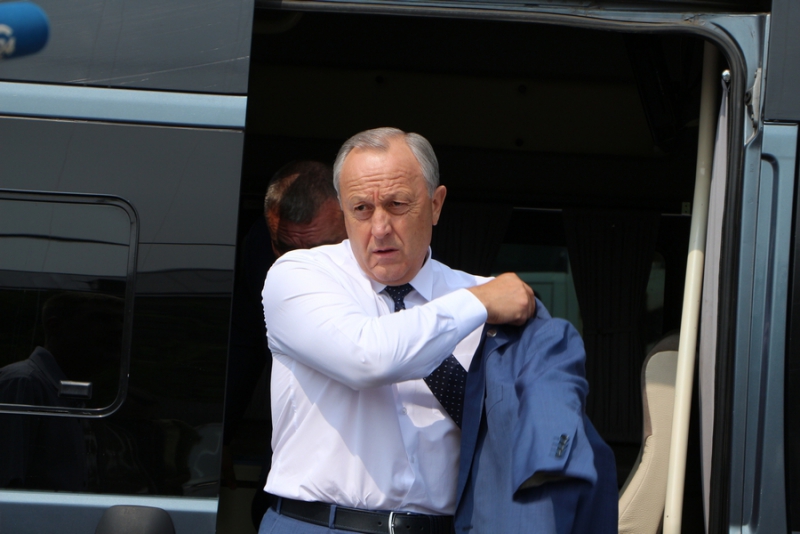 Губернатор сделал. Радаев визит в энгельс декабрь 2021. Что губернатор сделал. Губернатор сделал. Евгений владимирович куйвашев фото.