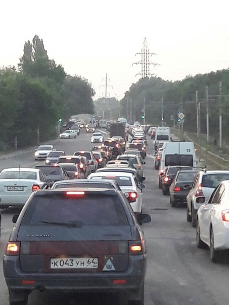 В автокатастрофе на Молочке погиб 14-летний подросток. Еще четверо ранены