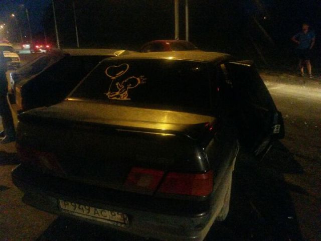 В автокатастрофе на Молочке погиб 14-летний подросток. Еще четверо ранены