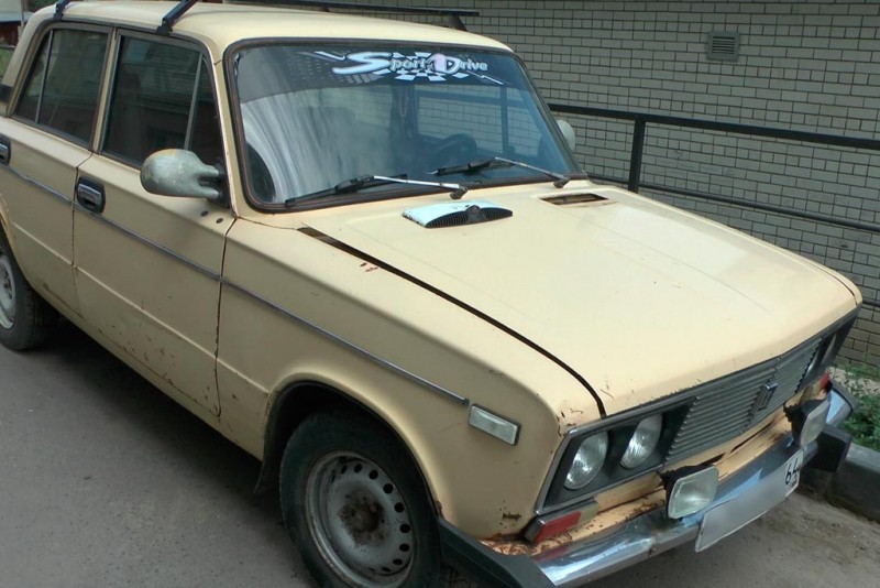 Саратовца задержали за десяток хищений аккумуляторов из машин