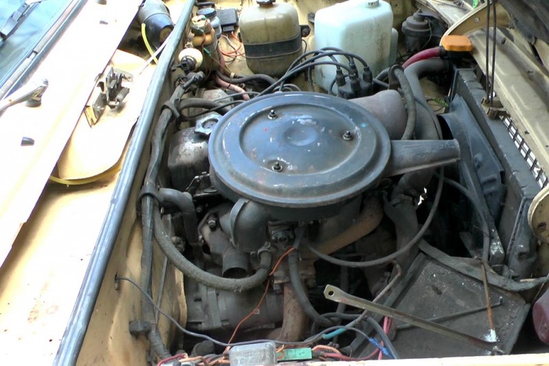 Саратовца задержали за десяток хищений аккумуляторов из машин