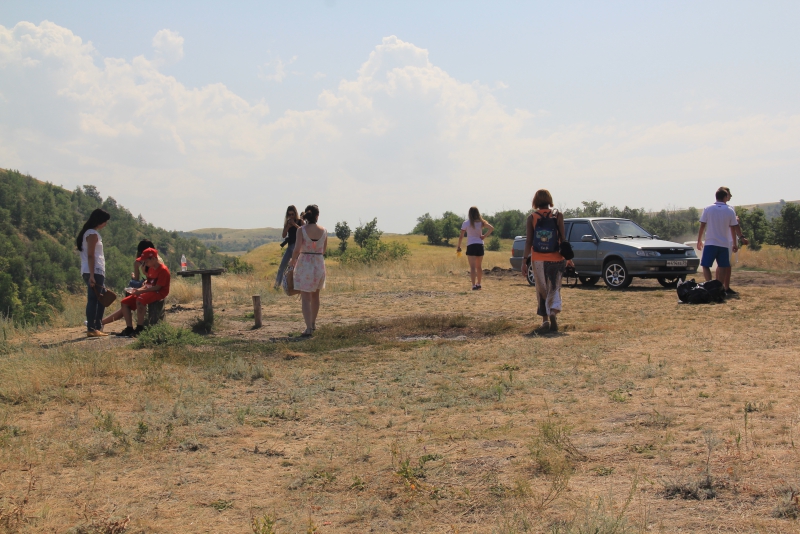 В Саратов привезли мусор с утеса Степана Разина