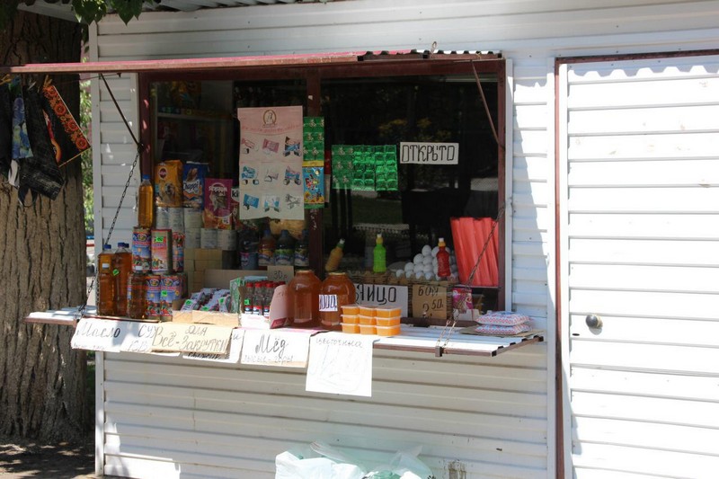 На проспекте Энтузиастов прикрыли овощной ларек