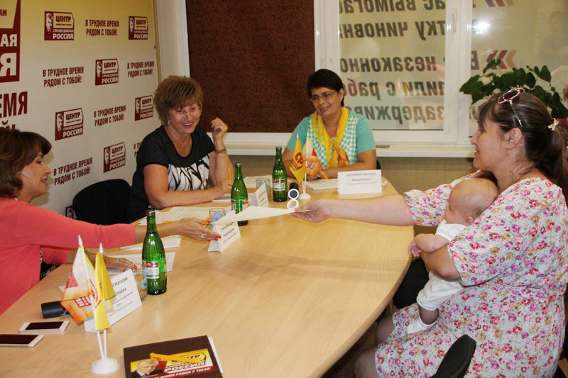 Великой и Самсоновой пожаловались на реорганизацию колледжа в Марксе