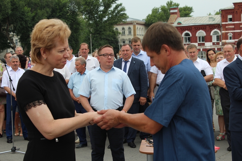 Саратовская область получит 140 автомобилей скорой помощи