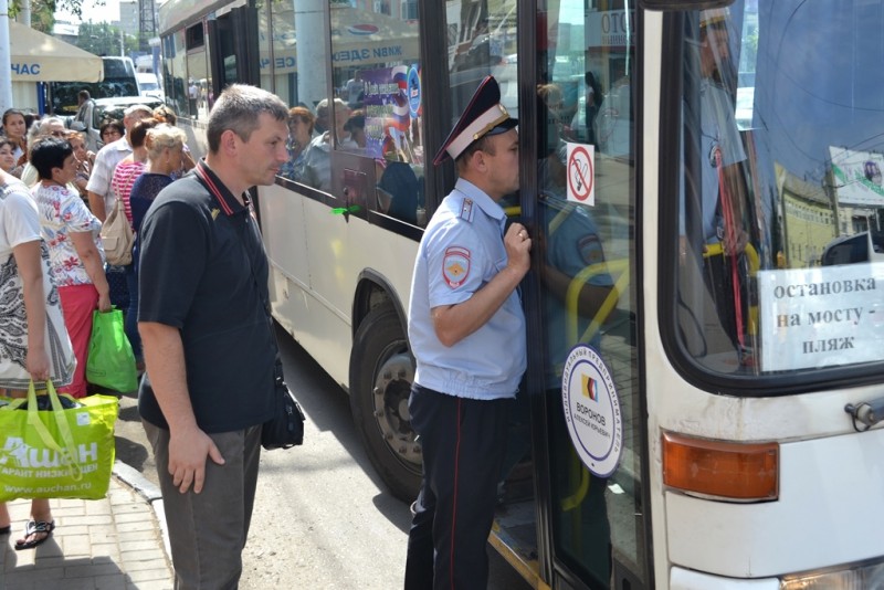 Автоинспекторы во время рейда сняли с маршрута 3 автобуса