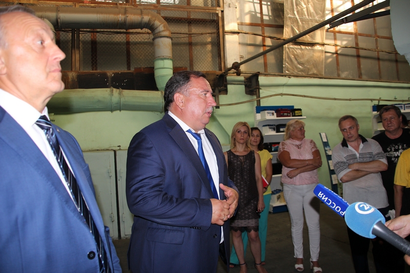 Радаев попросит денег на ремонт тротуаров в Саратове