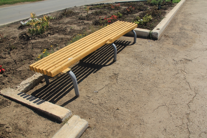 В Ершове впервые появились бордюры