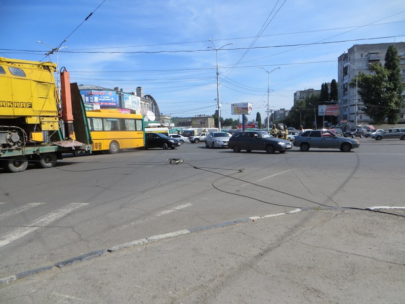 Восстановление оборванных проводов у Сенного длилось 12 часов