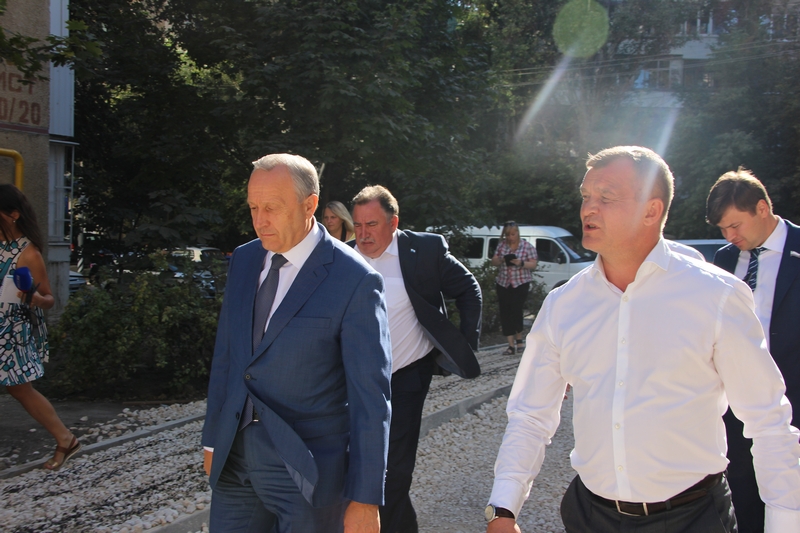 Губернатору доложили о предотвращенном нарушении по проекту «Наш двор»