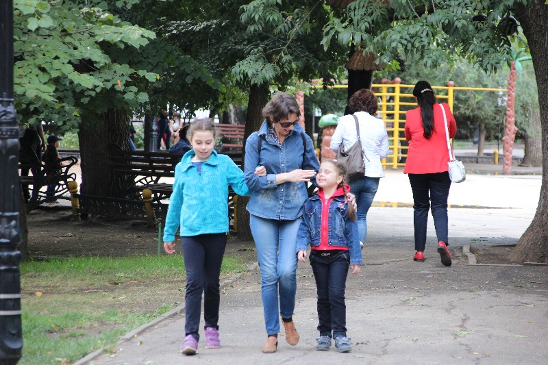 Саратовцы встретили первый день осени. Фоторепортаж