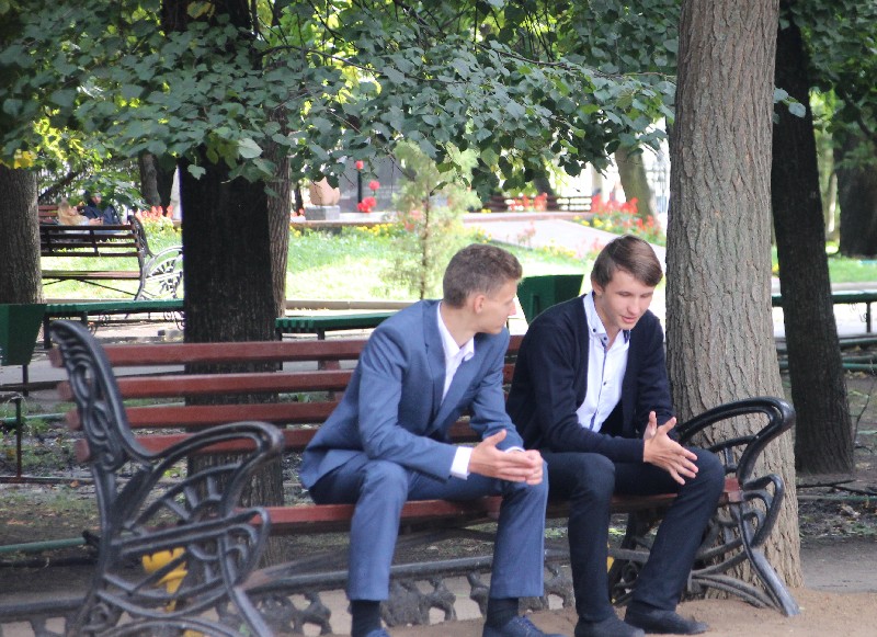 Саратовцы встретили первый день осени. Фоторепортаж