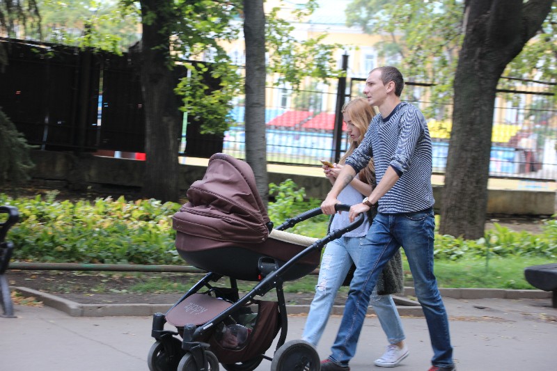 Саратовцы встретили первый день осени. Фоторепортаж