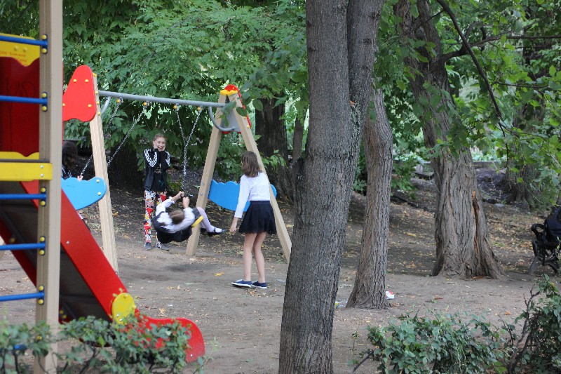 Саратовцы встретили первый день осени. Фоторепортаж