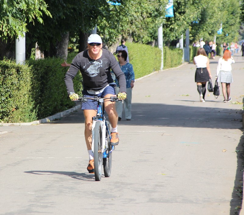 Саратовцы встретили первый день осени. Фоторепортаж