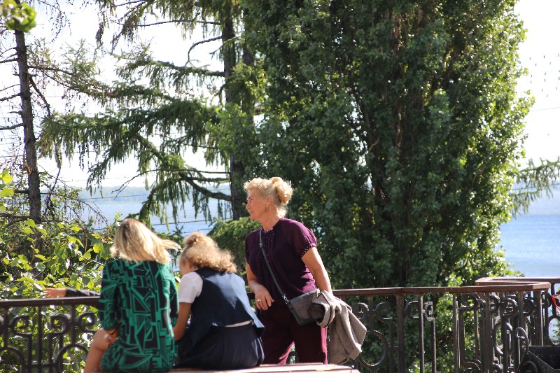 Саратовцы встретили первый день осени. Фоторепортаж