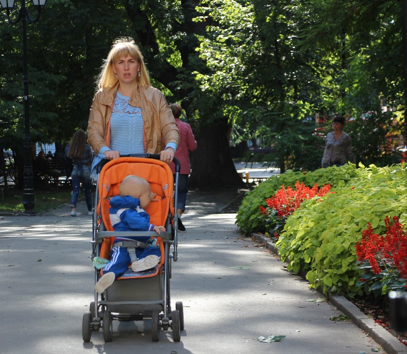 Саратовцы встретили первый день осени. Фоторепортаж