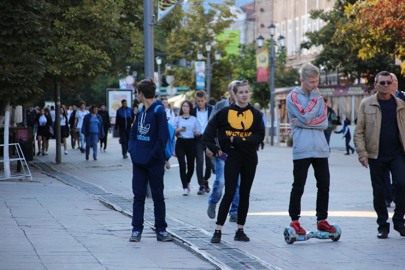 Саратовцы встретили первый день осени. Фоторепортаж