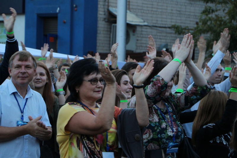 В параде первокурсников принимают участие 10 тысяч студентов