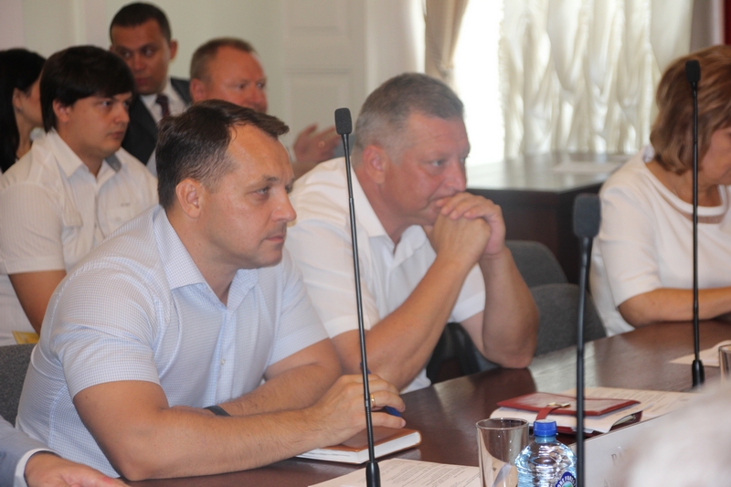 Валерий Сараев о ремонте дворов: «Времени остается мало»