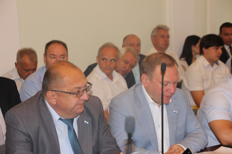 Валерий Сараев о ремонте дворов: «Времени остается мало»