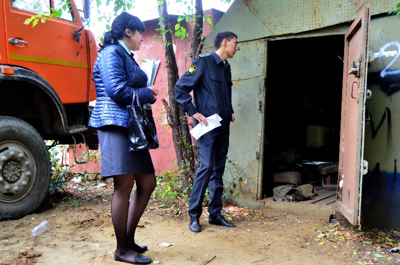 Приставы снесли гараж во дворе на 5-й Дачной