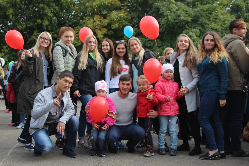 В Президентской академии показали спектакль воспитанникам интернатов