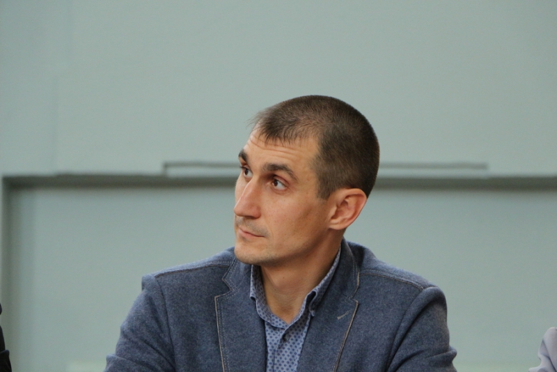 В Саратове разработают концепцию размещения рекламных вывесок