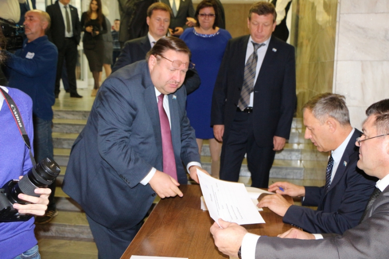 Депутаты городской думы выбирают своего председателя тайно